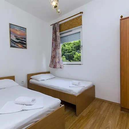 Apartment Nevera *